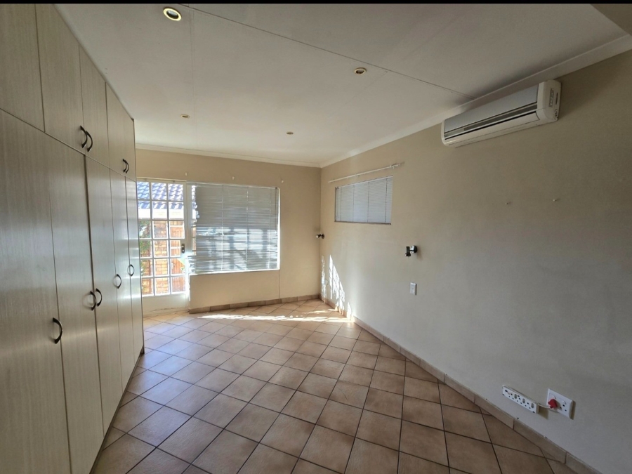 4 Bedroom Property for Sale in Dan Pienaar Free State